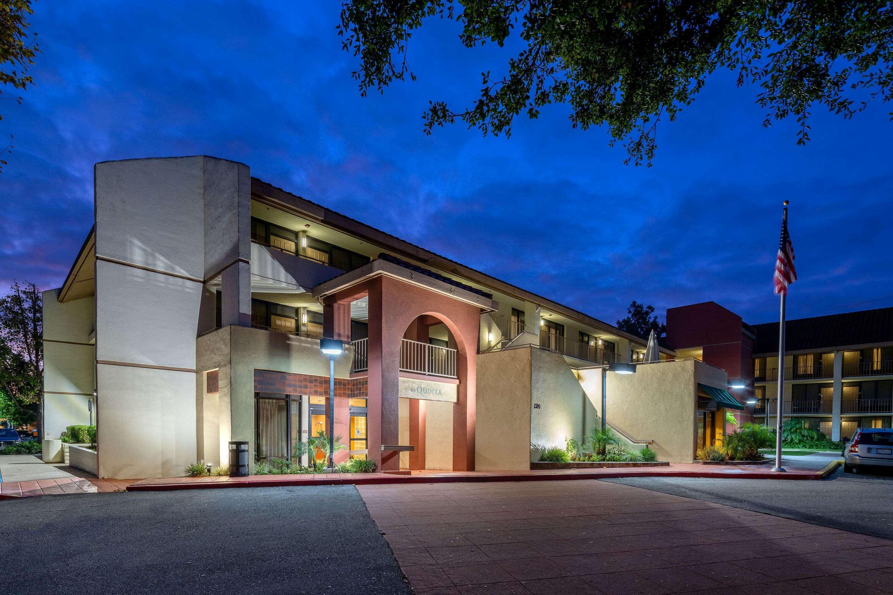 La Quinta By Wyndham Thousand Oaks-Newbury Park Экстерьер фото