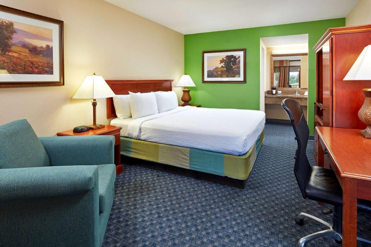 La Quinta By Wyndham Thousand Oaks-Newbury Park Экстерьер фото